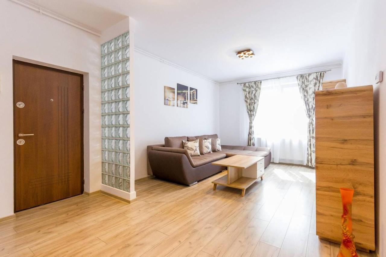 Spacious And Quiet 2 Bedroom Apartment Cluj-Napoca Exterior foto